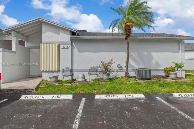 3 of 32 - 6696 Sw 152nd Place #27-96, Miami, FL