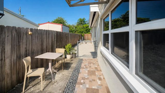 2 of 17 - 2311 N 58th Avenue, Hollywood, FL