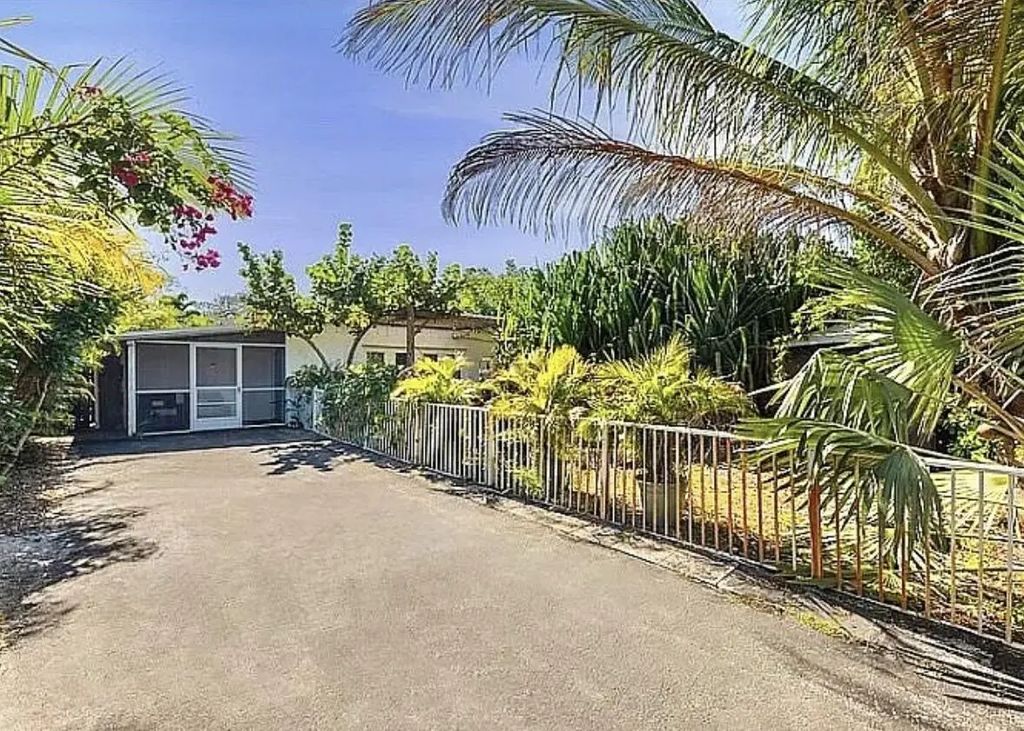 250 Ne 13th Street, Delray Beach