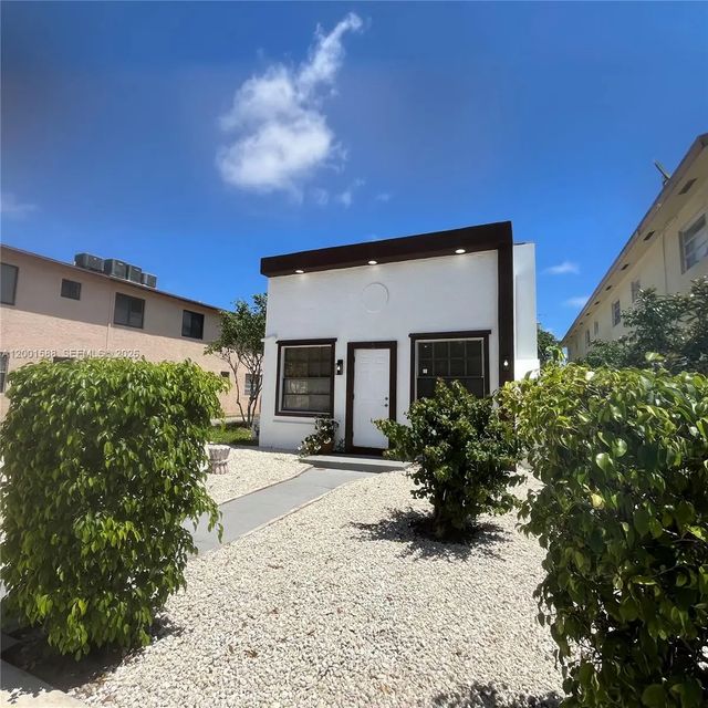 8 S C Street, Lake Worth