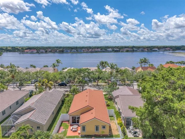 4 of 44 - 1600 Salerno Circle, Weston, FL
