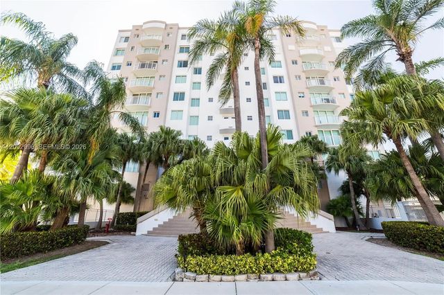 3 of 36 - 18000 N Bay Road #201, Sunny Isles Beach, FL