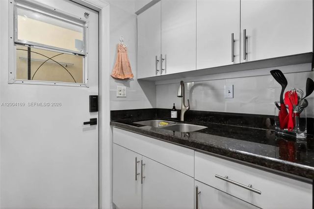 5 of 43 - 1820 Venice Park Drive #102, North Miami, FL