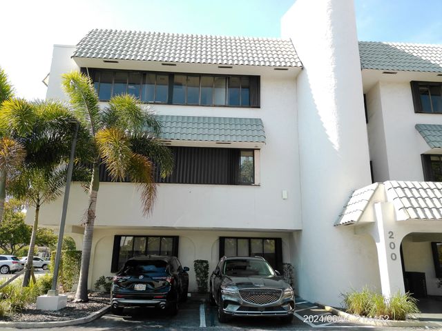 200 W Palmetto Park Road, Boca Raton