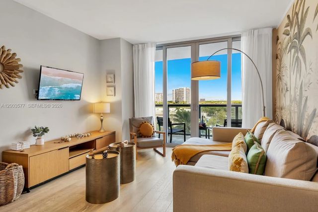2602 E Hallandale Beach Boulevard #r704, Hallandale Beach