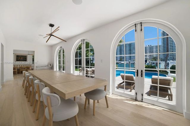 5 of 27 - 5763 Pine Tree Drive, Miami Beach, FL