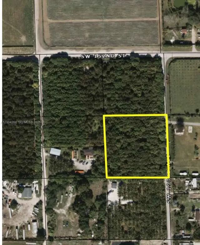 4 of 12 - 15300 Sw 193, Miami, FL