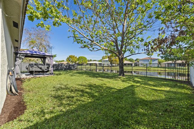 4 of 45 - 1899 Newport Isles Boulevard, Port St. Lucie, FL