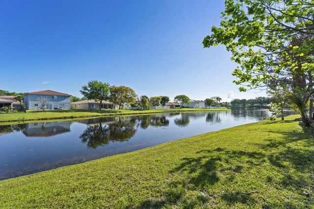 5 of 45 - 1899 Newport Isles Boulevard, Port St. Lucie, FL
