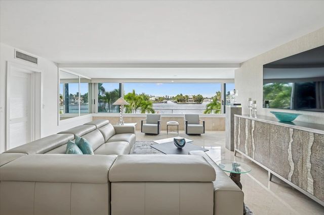 2 of 26 - 215 N Birch Road #a2, Fort Lauderdale, FL