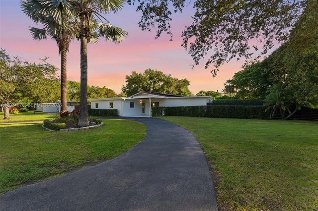 13225 Sw 83rd Court, Pinecrest