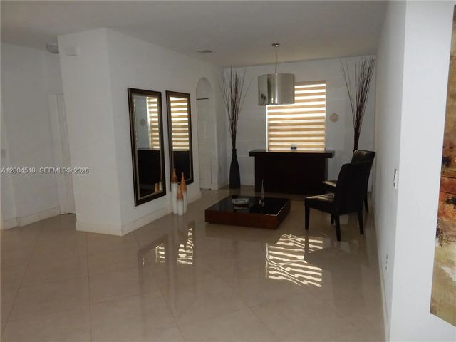 4 of 25 - 11455 Nw 88th Lane, Doral, FL
