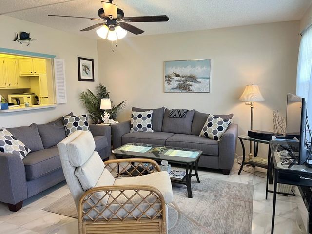 3 Islewood A  #3, Deerfield Beach