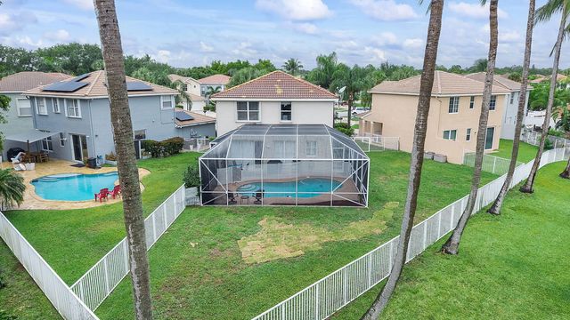 4 of 39 - 5120 Crescent Moon Drive, Greenacres, FL