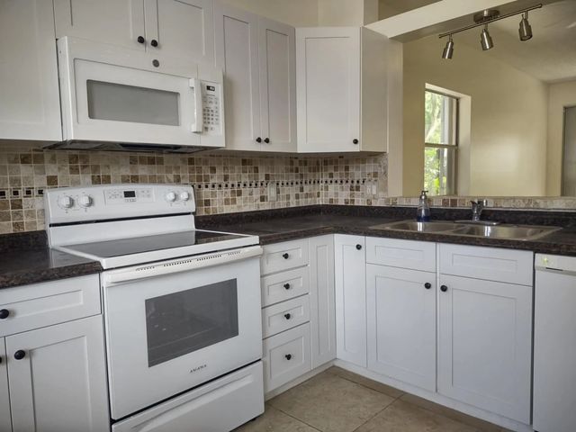 3 of 26 - 18081 Se Country Club Drive #apt 341, Jupiter, FL