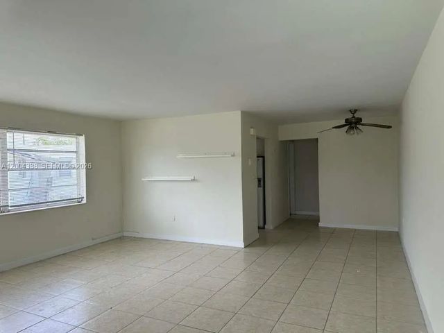 11925 Ne 19th Drive #8, North Miami