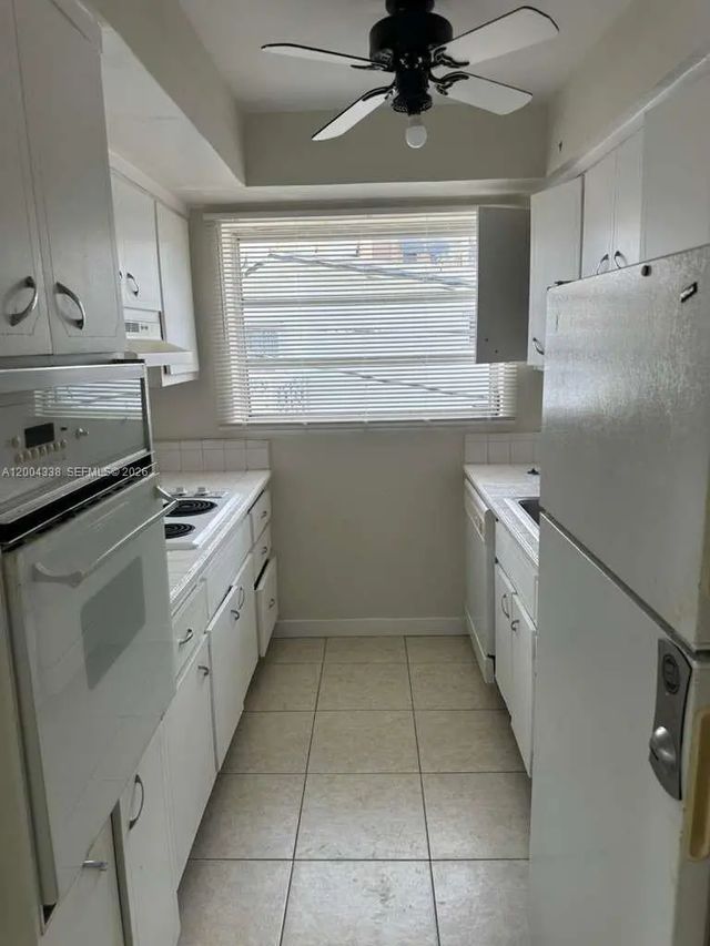 3 of 7 - 11925 Ne 19th Drive #8, North Miami, FL