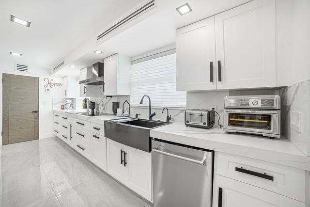 5 of 54 - 1627 Riverview Road #615, Deerfield Beach, FL