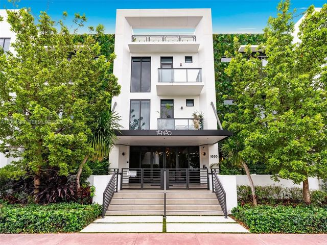 2 of 25 - 1030 15th Street #321, Miami Beach, FL