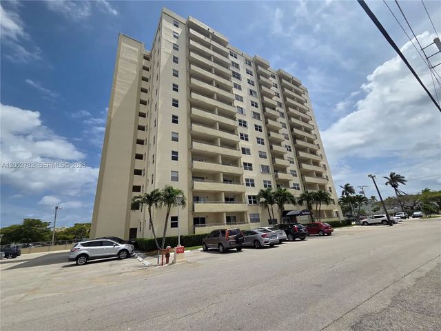 2 of 27 - 900 Ne 18th Avenue #1103, Fort Lauderdale, FL
