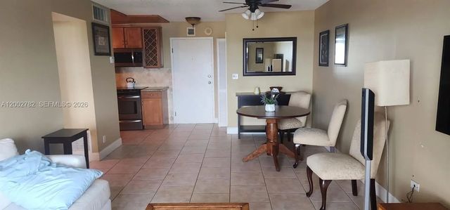 3 of 27 - 900 Ne 18th Avenue #1103, Fort Lauderdale, FL