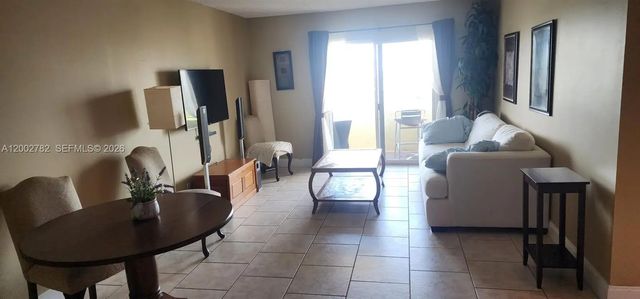 4 of 27 - 900 Ne 18th Avenue #1103, Fort Lauderdale, FL