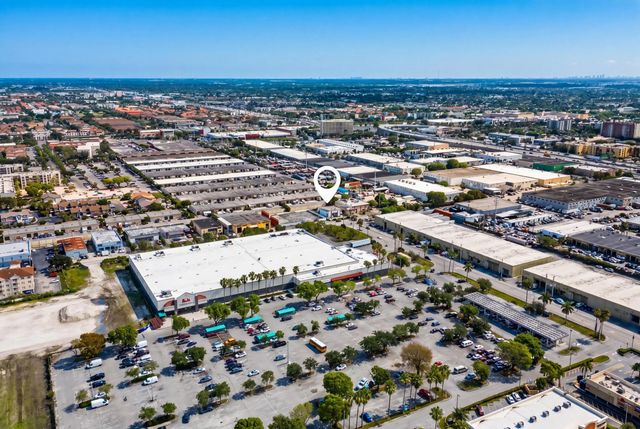 3 of 22 - 8015 Nw 98th Street, Hialeah Gardens, FL