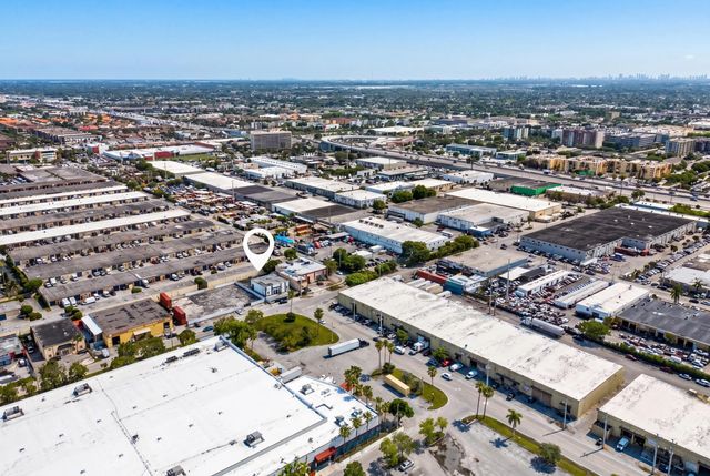 4 of 22 - 8015 Nw 98th Street, Hialeah Gardens, FL