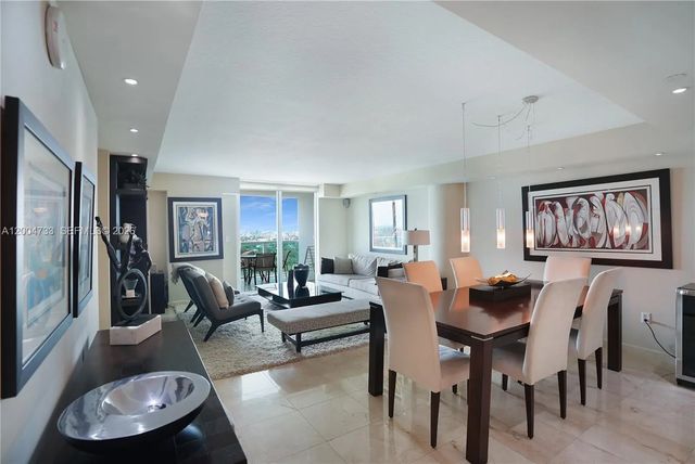 2101 Brickell Avenue #1812, Miami
