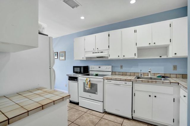3 of 64 - 19 Stratford  Drive E #unit F, Boynton Beach, FL