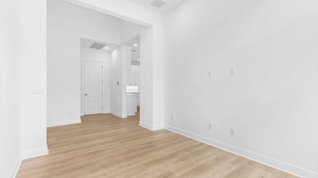 3 of 50 - 5468 Hutchinson Way, Westlake, FL