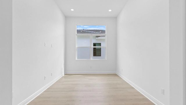 4 of 50 - 5468 Hutchinson Way, Westlake, FL