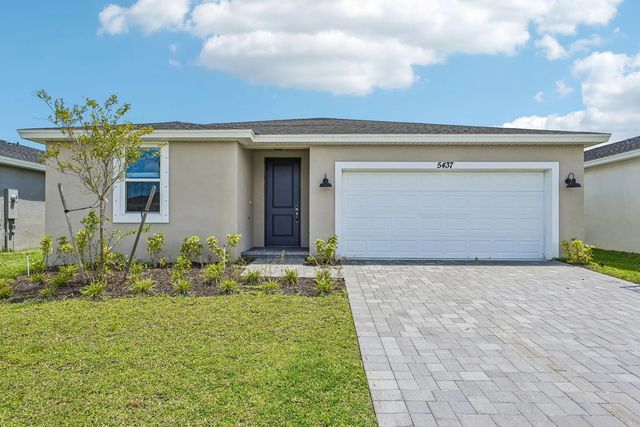 5437 Hampton Park Circle, Vero Beach