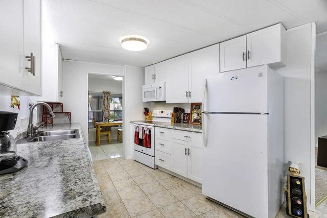 4 of 34 - 37026 Exuma Bay, Boynton Beach, FL