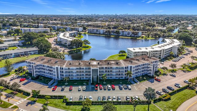 2 of 27 - 2114 Oakridge V, Deerfield Beach, FL