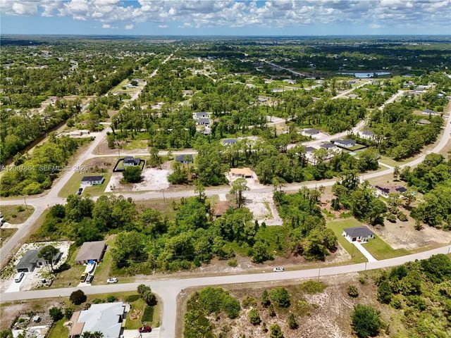 4 of 26 - 460 Norwood Avenue S, Lehigh Acres, FL