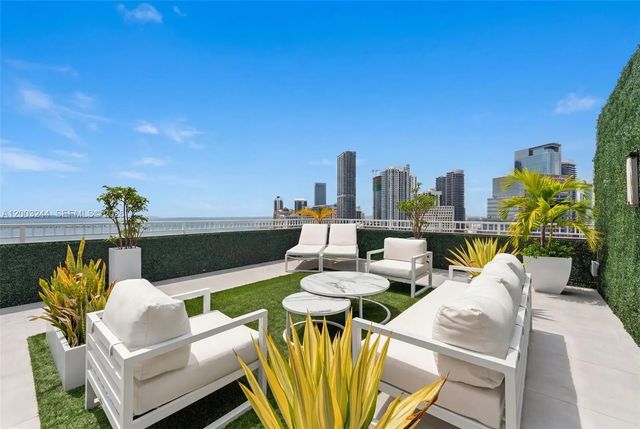 4 of 50 - 801 Brickell Key Boulevard #ph3306, Miami, FL
