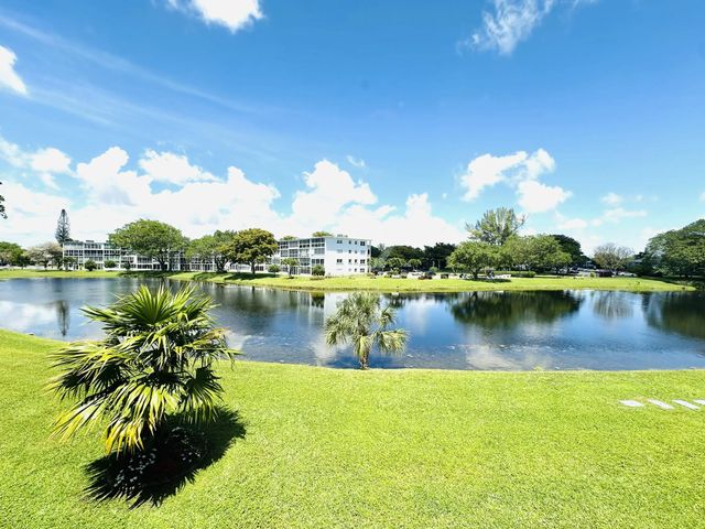 2132 Cambridge F, Deerfield Beach