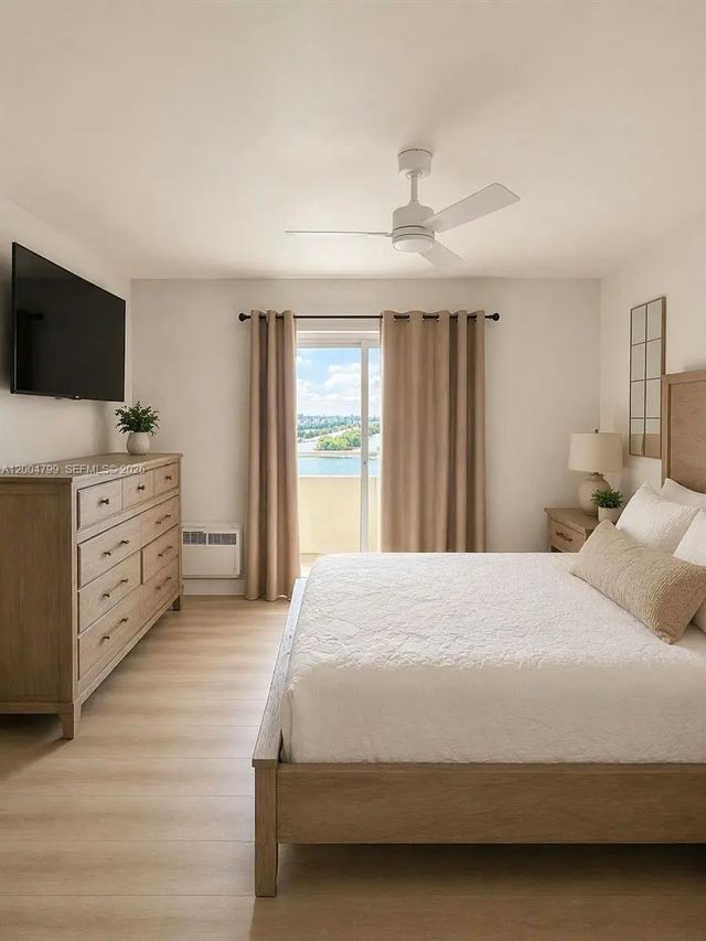 4 of 25 - 7904 West Drive #602, North Bay Village, FL