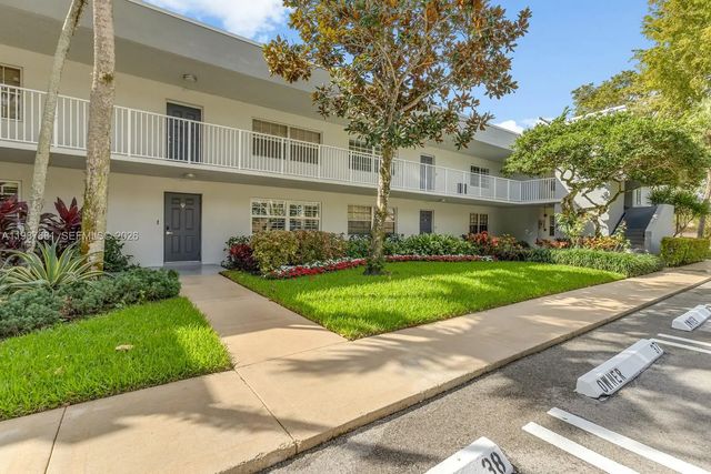 4280 Oaks Terrace #102, Pompano Beach