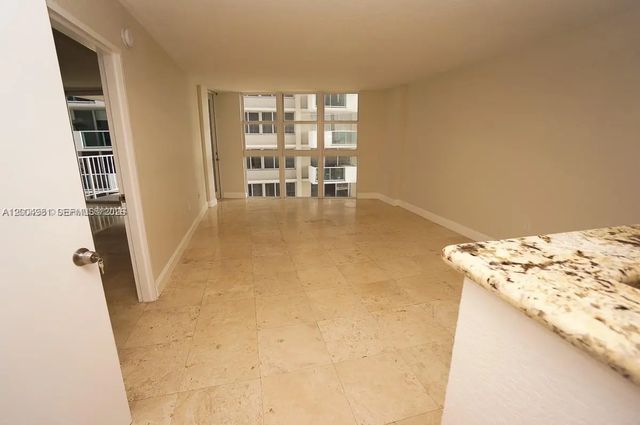 5 of 47 - 1228 West Avenue #513, Miami Beach, FL