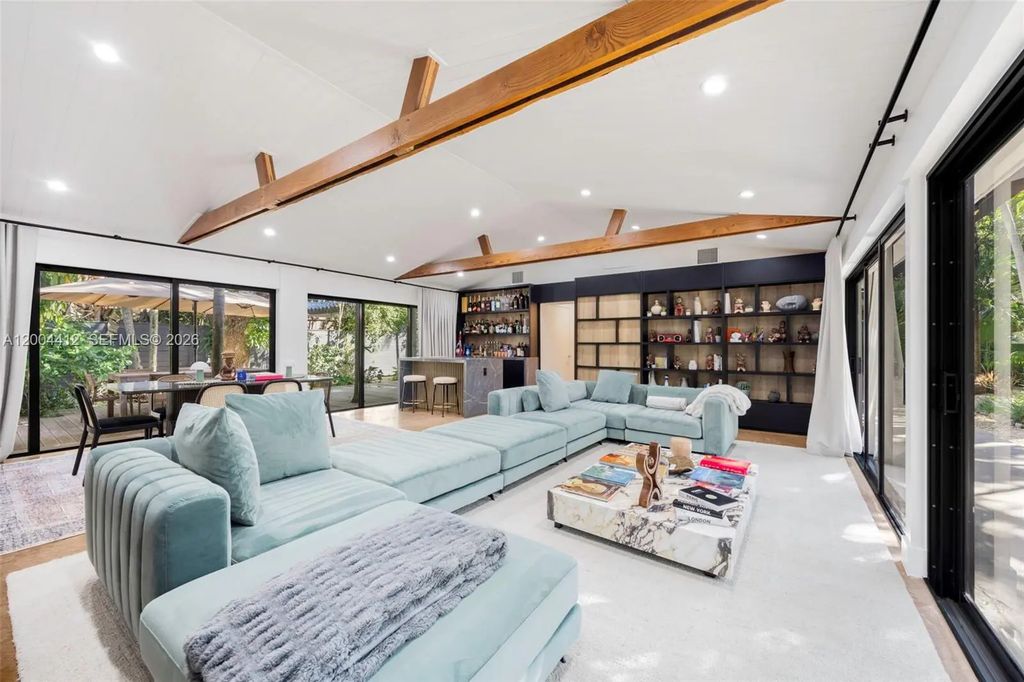 3775 S Le Jeune Road, Miami