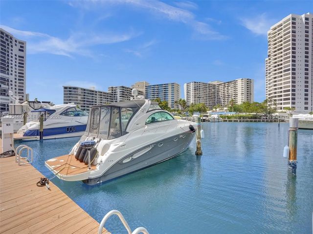3 of 42 - 2667 S Parkview Drive, Hallandale Beach, FL