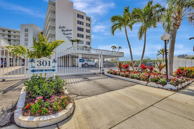 301 Lake Shore Drive #503, Lake Park