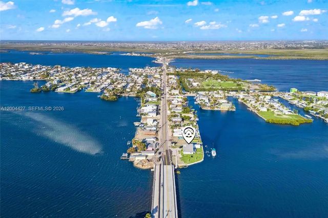 2 of 12 - 4767 Pine Island Road Nw, Matlacha, FL