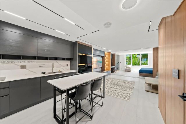 4 of 18 - 2301 Collins Avenue #432, Miami Beach, FL