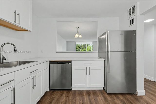 5 of 30 - 1402 Nw 80th Avenue #302, Margate, FL