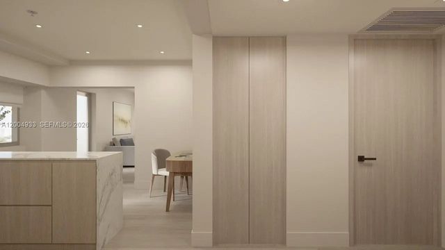 4 of 35 - 250 Collins Avenue #105, Miami Beach, FL