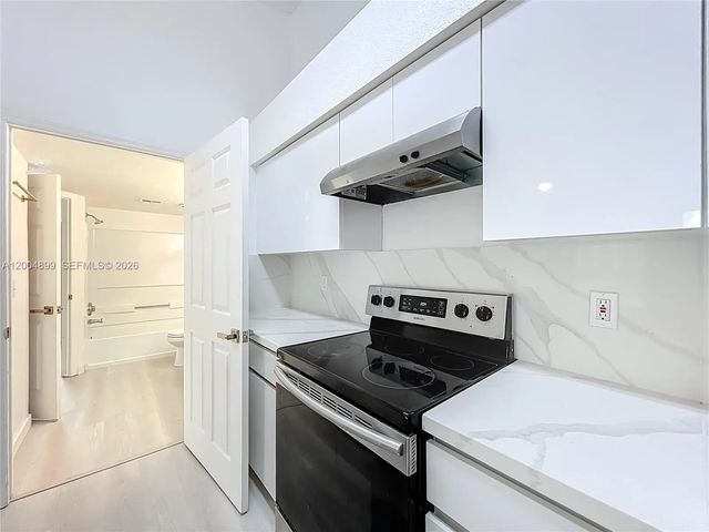 5 of 33 - 2225 Metropolitan Way #1225, Orlando, FL