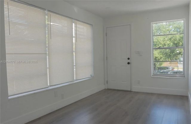 5 of 18 - 3376 Nw 49th Street, Miami, FL